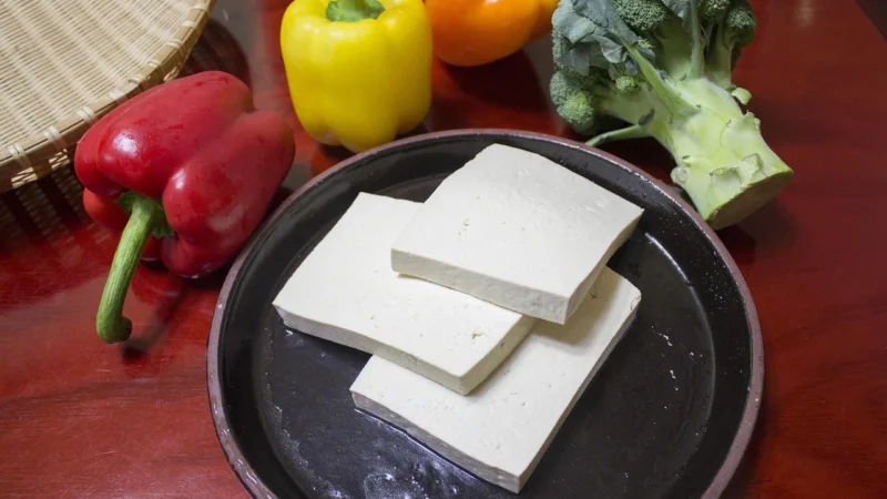 BURGERY Z TOFU ZE SZPINAKIEM BIO 180 g – MEDITERRANEA