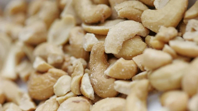 Grizly Orzechy Nerkowca W Białej Czekoladzie 250G