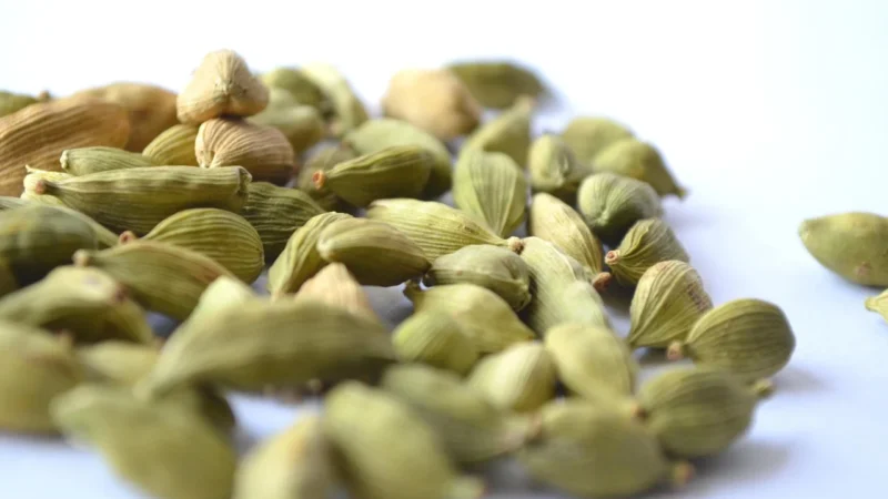 Kol-Pol Kardamon Mielony 100g Świeży aromatyczny naturalny