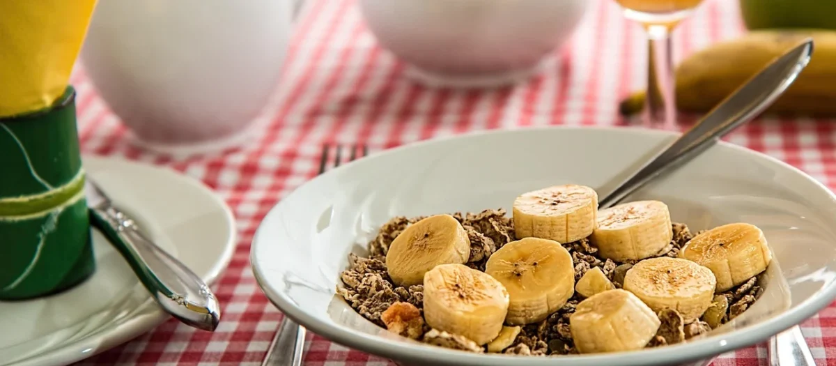 Local Organic Vege Chrupiąca Granola Owocowa 100g Eko