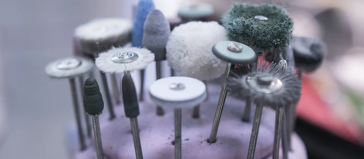 MIRADENT PROTO BRUSH DE LUXE Szczoteczka do protez 1 szt.