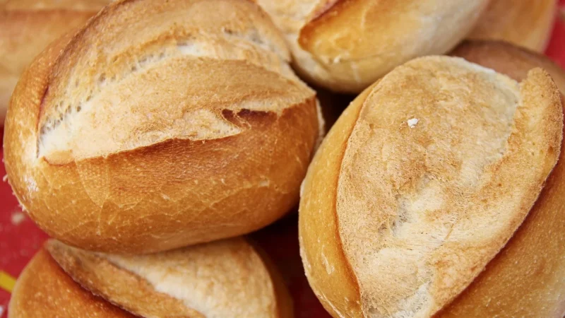 Najlepsi producenci pieczywa – kto wypieka najlepsze chleby?