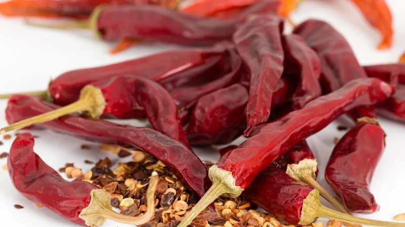 Pieprz cayenne mielony 100 g NANGA