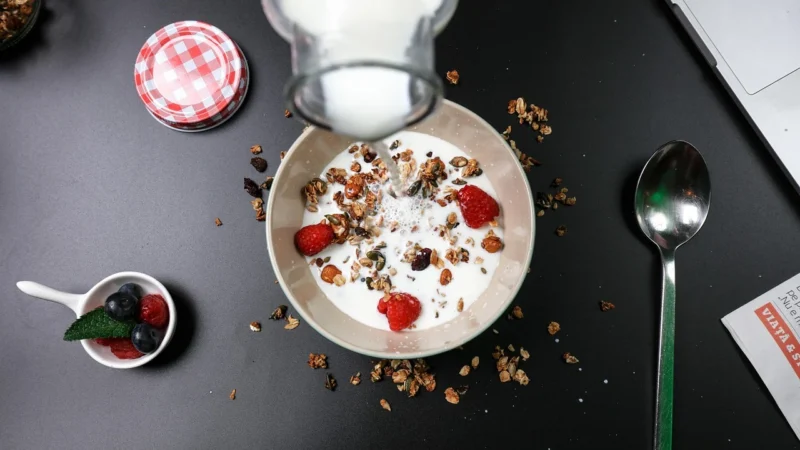 Schwartau Corny Batoniki Zbożowe Truskawka Jogurt 6Szt
