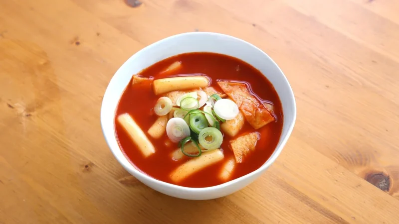 Surasang Sos Do Tteokbokki Słodko Ostry 480g