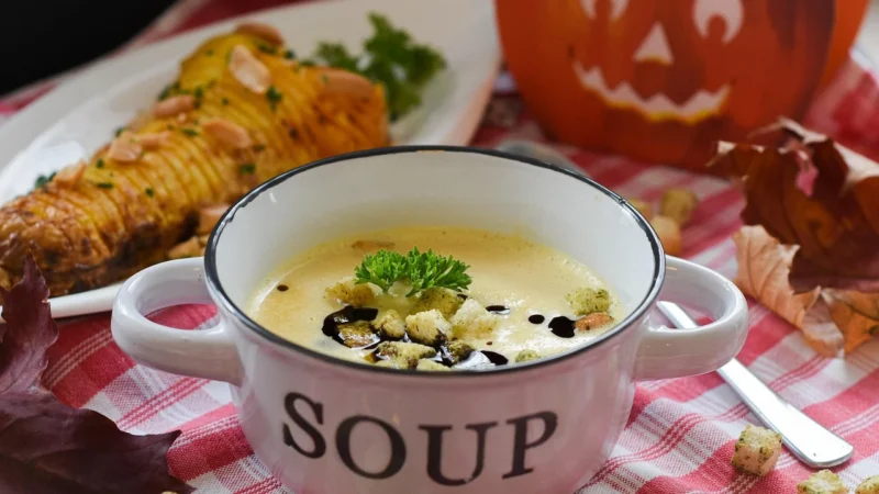 ZUPA BŁYSKAWICZNA Amino ROSÓŁ Z WŁOSZCZYZNĄ 22x59g